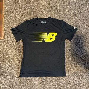 New Balance Men's Black and Yellow Tee